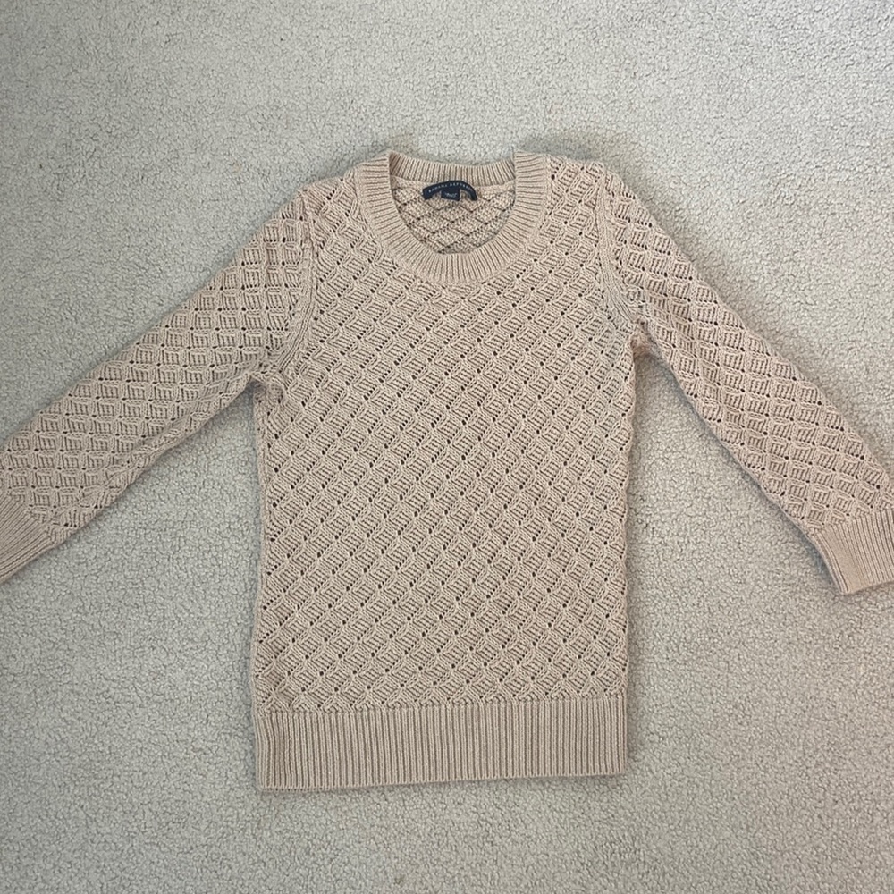 Banana Republic light knit top